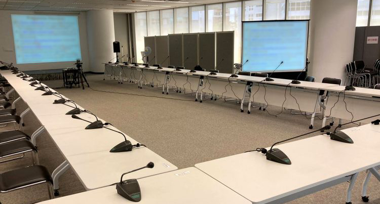 news_10_zoommeeting.jpg